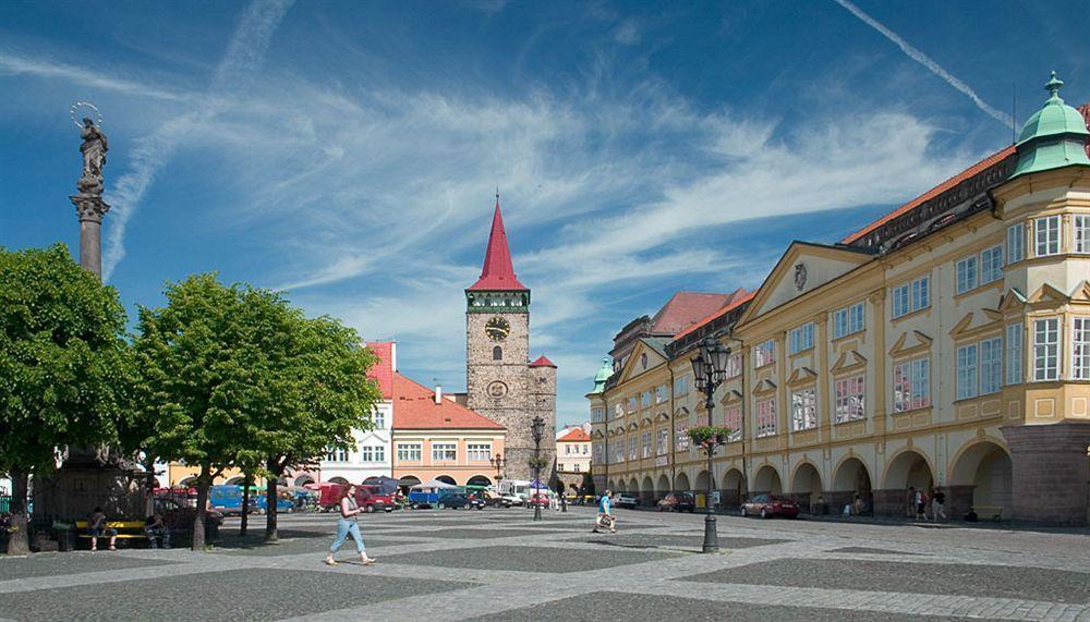 Grand Hotel Praha Jičín Buitenkant foto