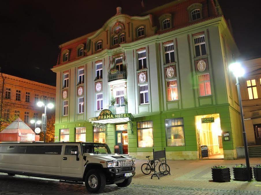 Grand Hotel Praha Jičín Buitenkant foto